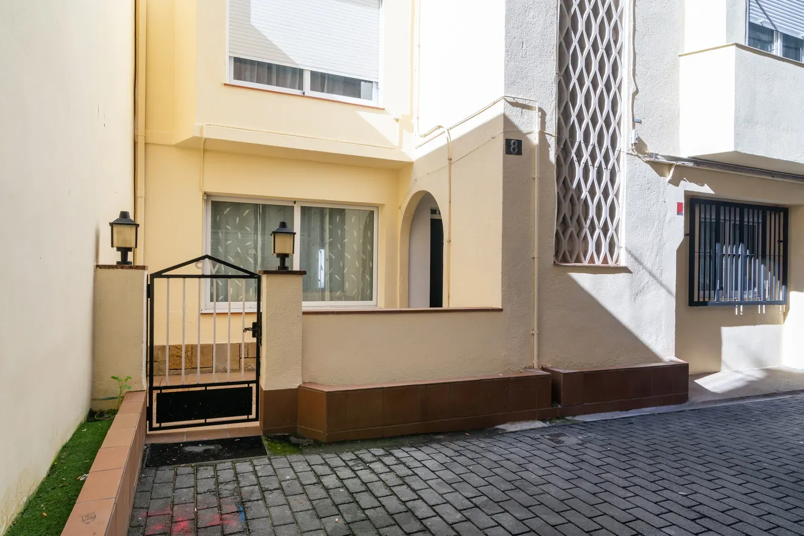 Apartamento con patio — 14
