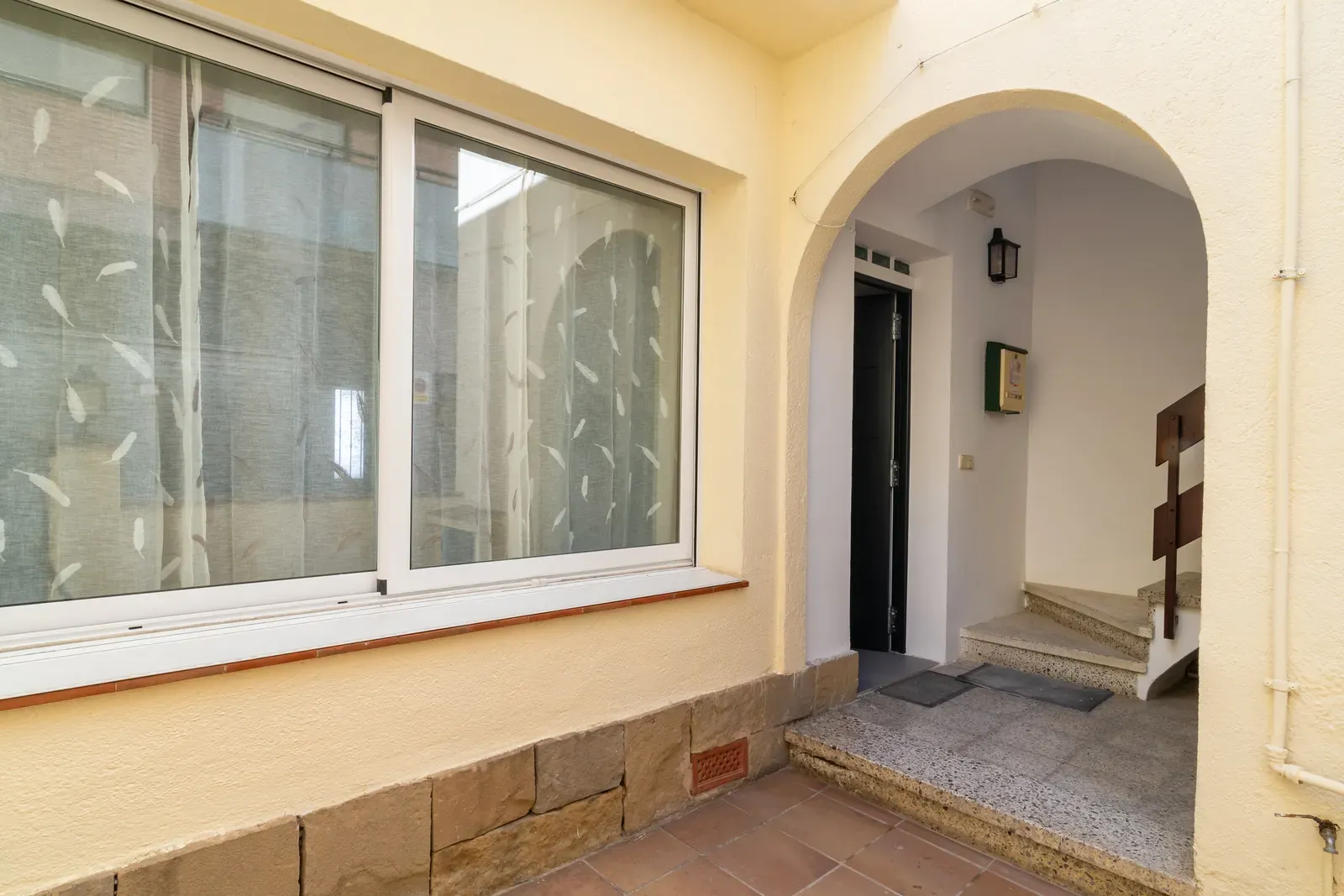 Apartamento con patio — 16